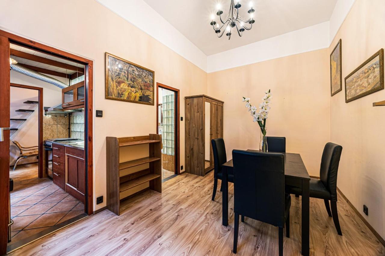 Oktogon Beautiful Relaxing Apartment ブダペスト エクステリア 写真
