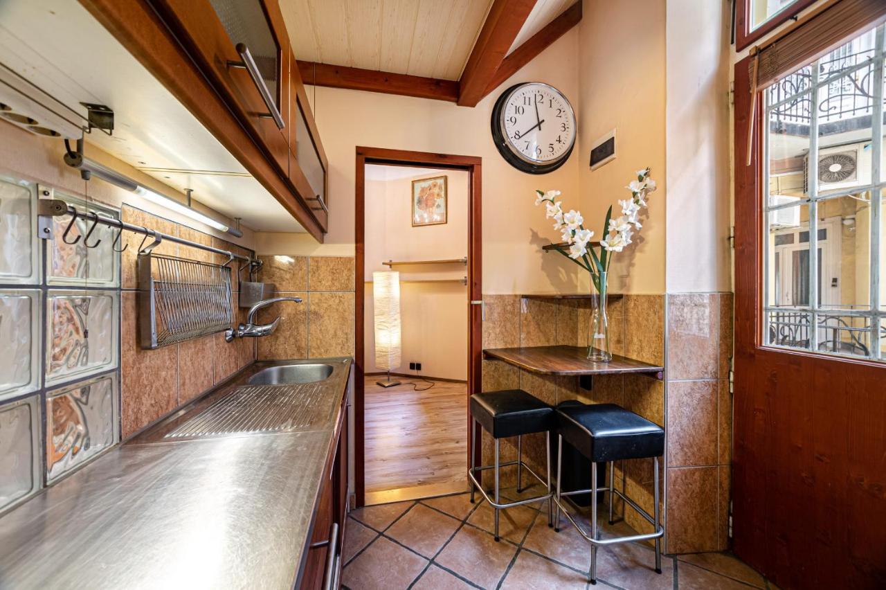 Oktogon Beautiful Relaxing Apartment ブダペスト エクステリア 写真